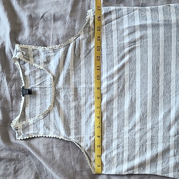 EUC s.S J.Crew striped tank - Picture 6 of 7